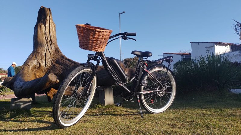 Bicicleta Elétrica Modelo Retro 350 W 36 V 10.5 Ah C/Bateria de Lithium Cilíndrica