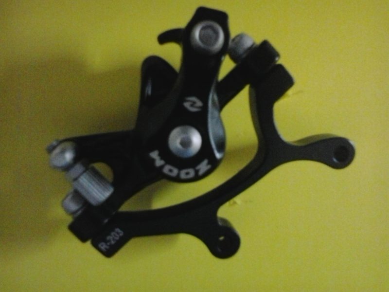 Pinça Traseira Freio À Disco Marca Zoom C/ Adaptador 203mm